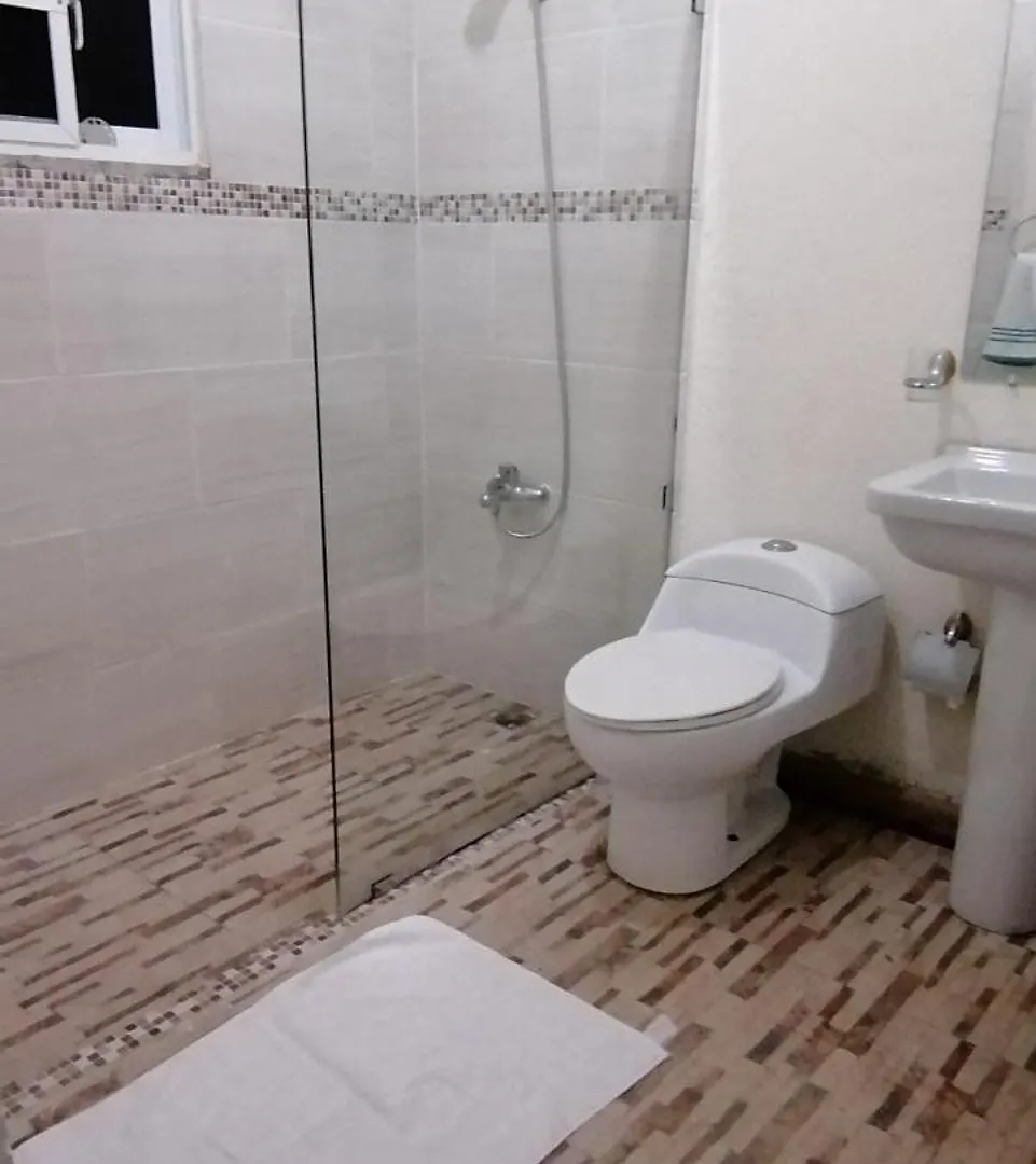 La Famosa Costillas A La Lena Jarabacoa Bed & Breakfast